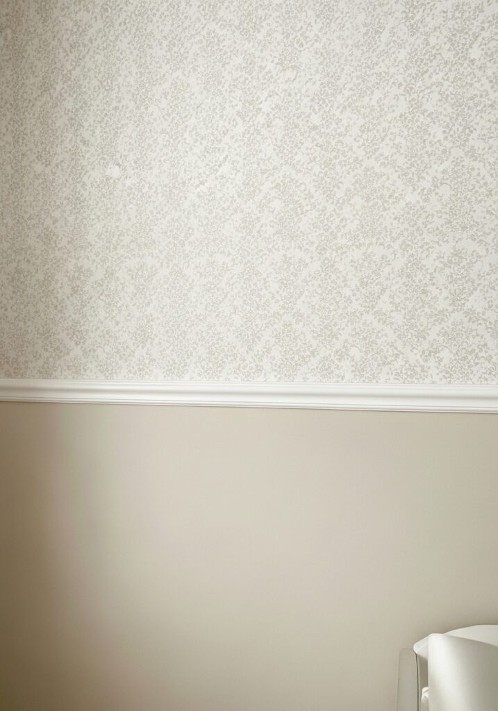 Combining Wallpaper with Paint: The Best of Both Worlds