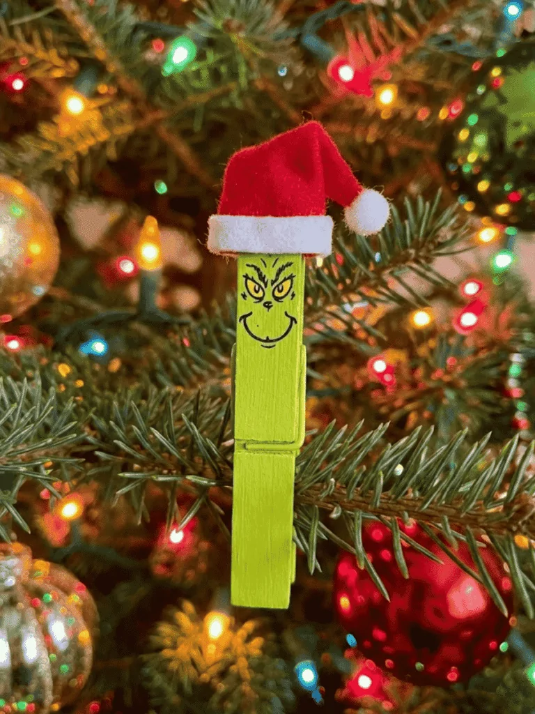 Grinch Clothespin Ornaments
