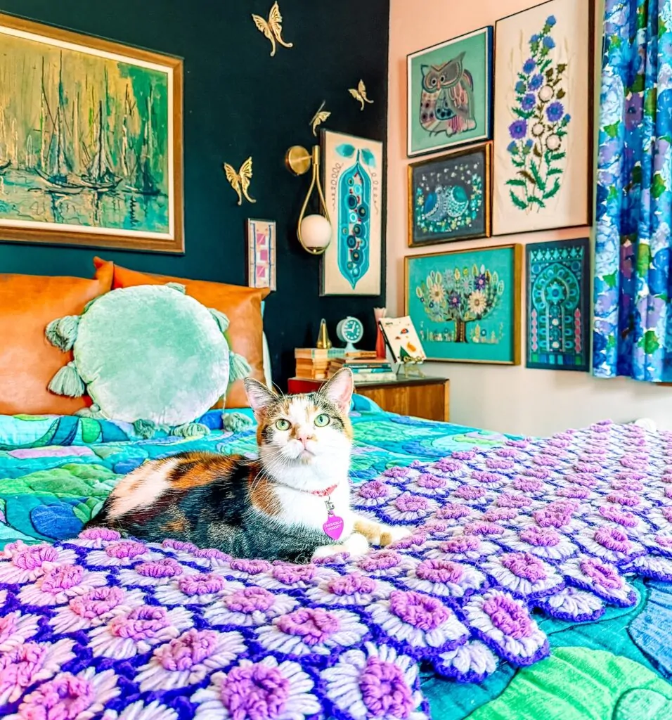 Gallery Walls with Personality maximalist